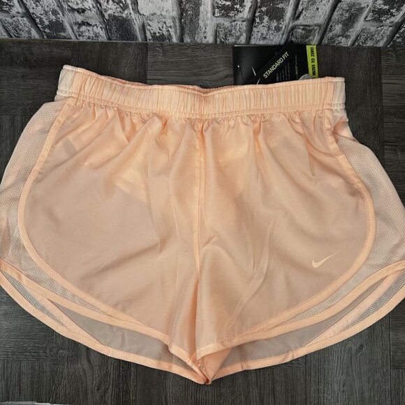 Nike Women's size Medium Dri-fit Tempo Track 3.5 Shorts Arctic Orange - Picture 1 of 7